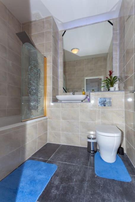 Flat 403 One Bedroom Apartment Бирмингем Экстерьер фото